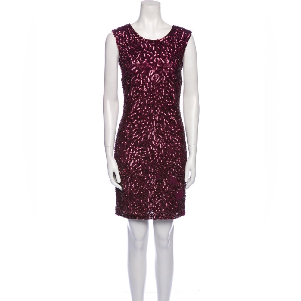 Alice & Olivia. Bodycon Sequin Mini Dress. Wine/Black. Size 0.